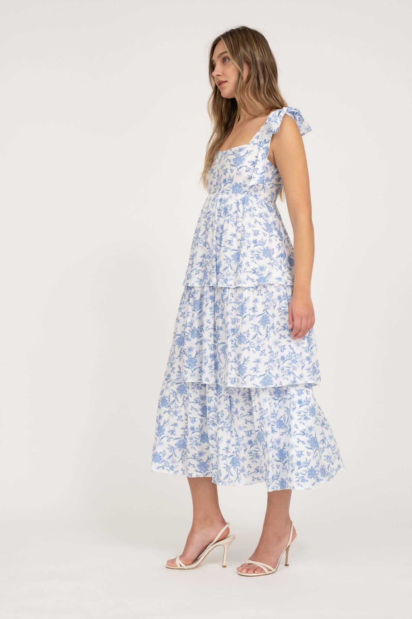 FLORAL TIE STRAP RUFFLE TIERED MIDI DRESS: BLUE MULTI